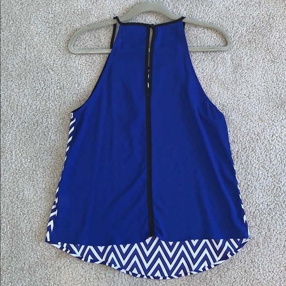 Chevron sleeveless blouse size small - Picture 2 of 3
